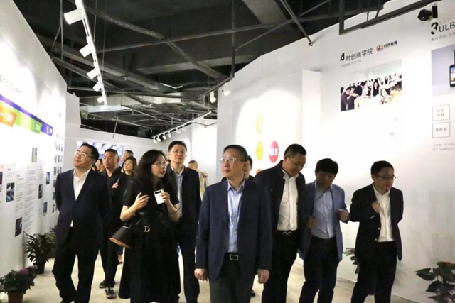 32�f(w��n)����(hu��)�����ɽ���9000�f(w��n)Ԫ����ʮ�����Ї����������Ҽ���(hu��)�彻�ו�(hu�� )¡�����_(k��i)���x��ͨ�ݼҼ��a(ch��n)�I(y��)��1+3���¸��