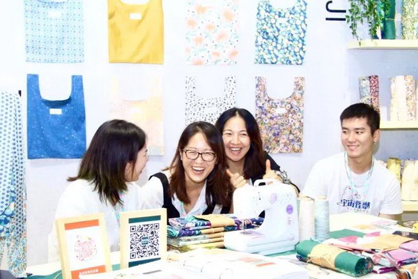 ���첼������չ2020intertextile�Ϻ��Ҽ�չ�����h��(chu��ng  )������M�@���H��