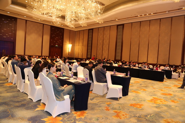 �R���ИI(y��)���������ɼҼ��P���𺽡����u�мҼ��f(xi��)��(hu�� )�������(hu�� )¡�����_(k��i)