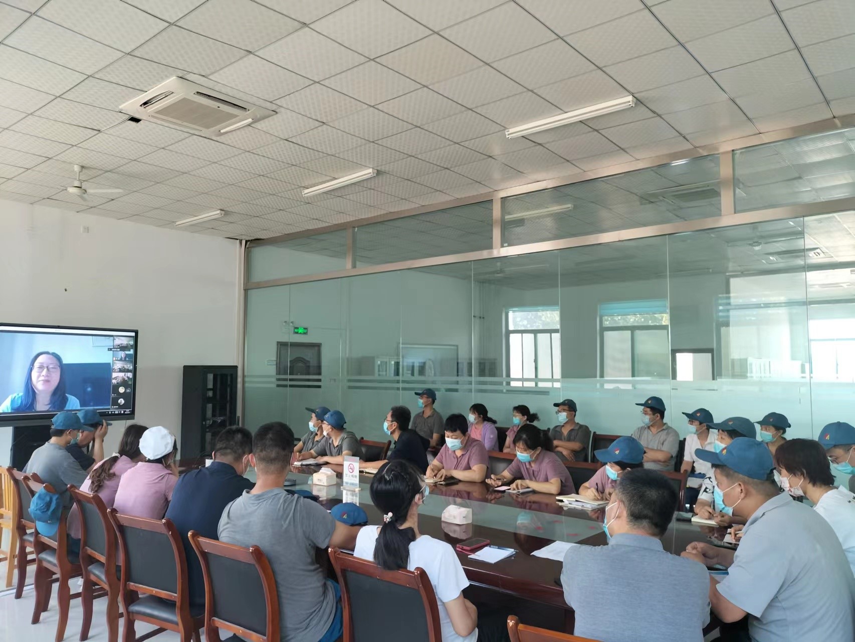 ����������Ʒ�����A(y��ng)δ��(l��i)--���AԴý�w���ƾ��ס����(d��ng)�A�M(m��n)�e��